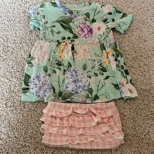 Posh Peanut size 2T Floral Top with Pink Gingham Ruffle bloomers